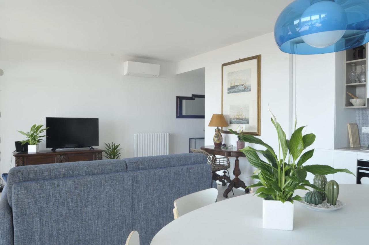Casa Fiorenza Parcheggio Privato サンレモ エクステリア 写真