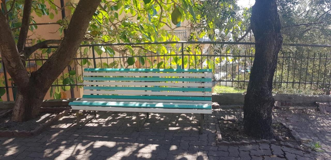 Casa Fiorenza Parcheggio Privato サンレモ エクステリア 写真