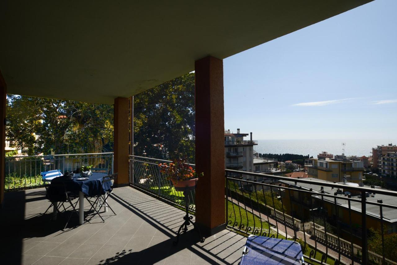 Casa Fiorenza Parcheggio Privato サンレモ エクステリア 写真