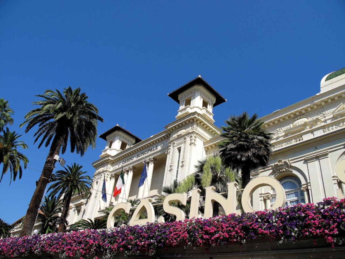 Casa Fiorenza Parcheggio Privato サンレモ エクステリア 写真