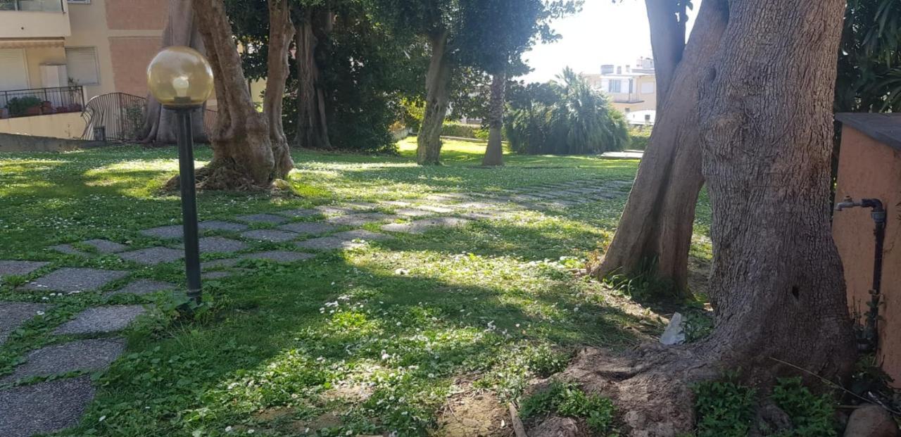 Casa Fiorenza Parcheggio Privato サンレモ エクステリア 写真
