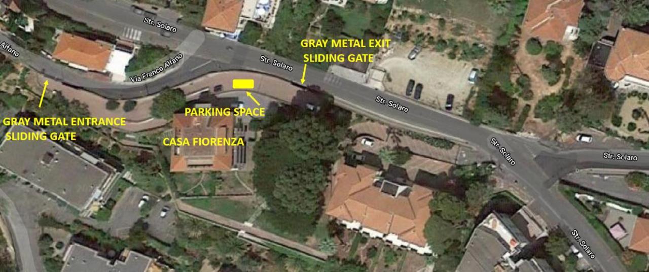 Casa Fiorenza Parcheggio Privato サンレモ エクステリア 写真