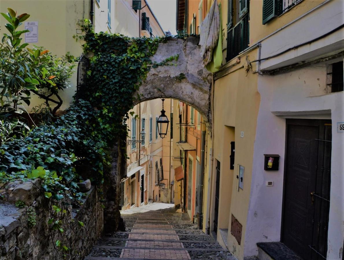Casa Fiorenza Parcheggio Privato サンレモ エクステリア 写真
